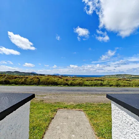 Teach Róisin-traditional Irish In Head. *