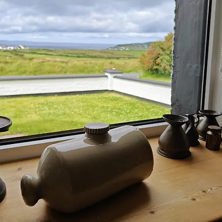 Casa de Férias Teach Róisin-traditional Irish In Head. *